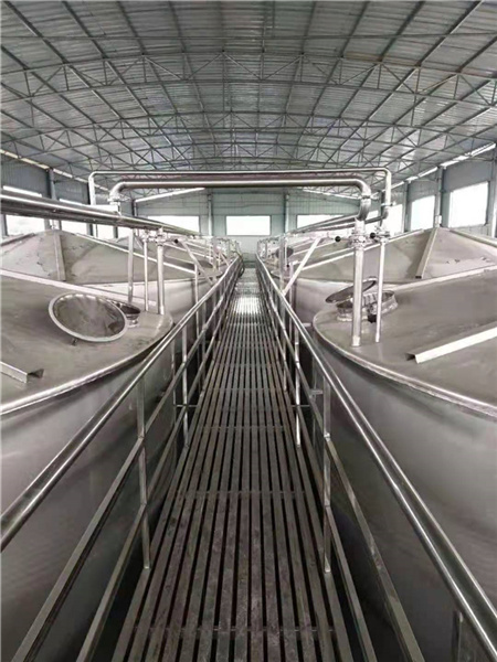 不銹鋼白酒儲(chǔ)酒罐