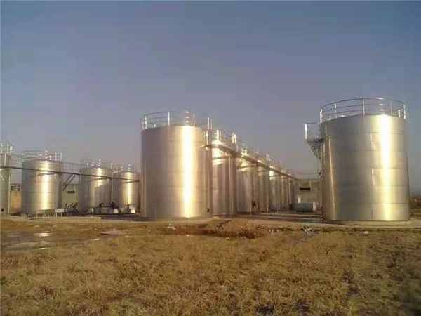 立式大型儲酒罐